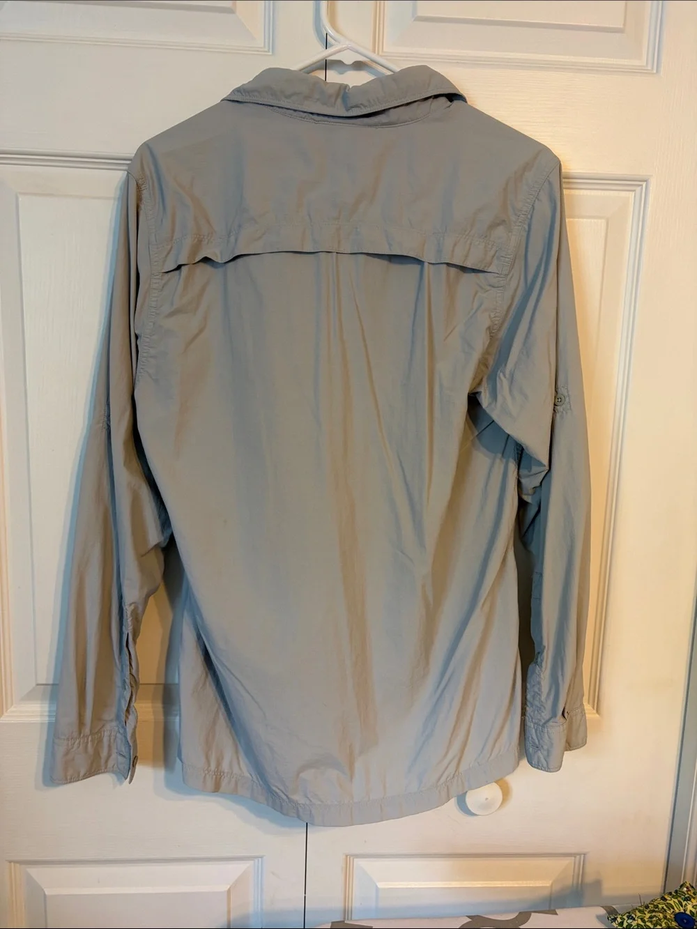 The North Face Men’s Light Gray Long-Sleeve Button-Down Shirt